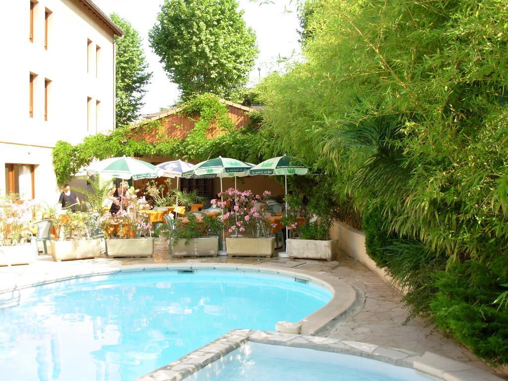 Hotel The Originals Romans-Sur-Isere Le Clos Des Tanneurs Exterior photo